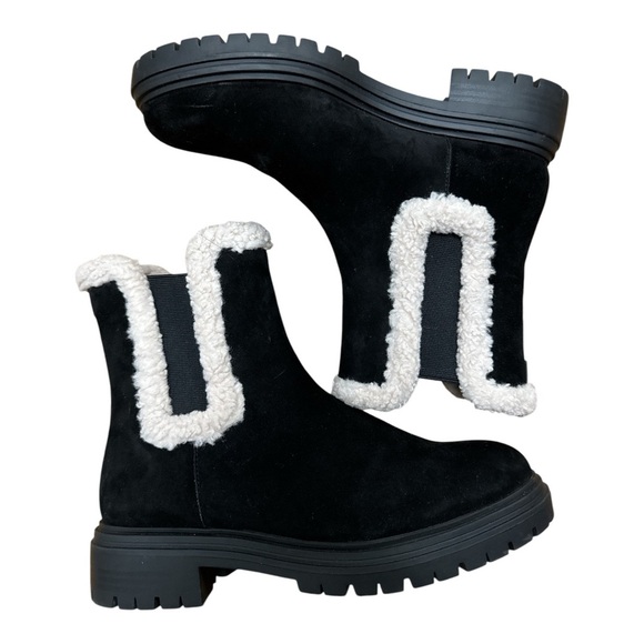 Ann Taylor Black and White Ankle Boots with Cozy Lining - Picture 1 of 6